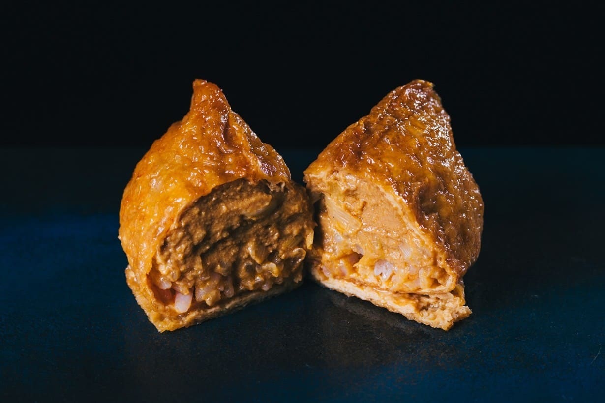 すしさとるの店内